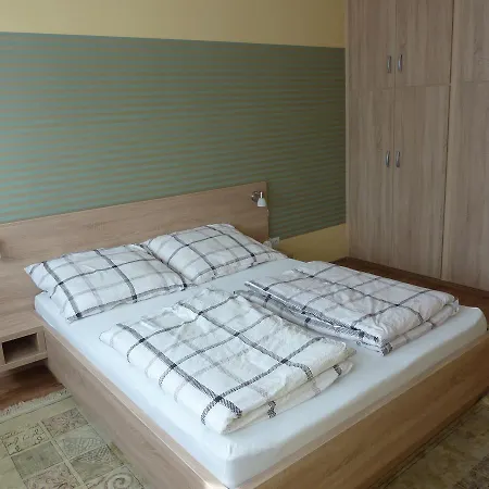 Komfort Apartman Apartmán Szekszárd